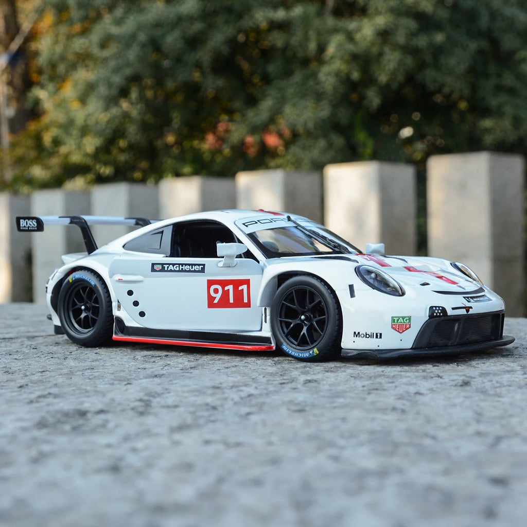 1:24 Die Cast Porsche 911 RSR racing edition die casting alloy car model Art Deco Collection Toy tools gift factory Bburago